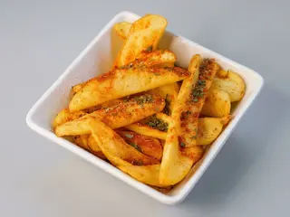 RACIÓN DE PATATAS FRITAS