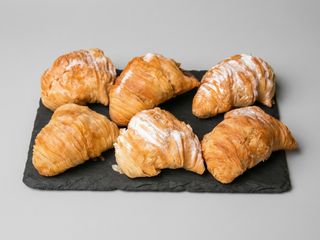 Caja de crujientitos rellenos de crema blanca (6 uds.)