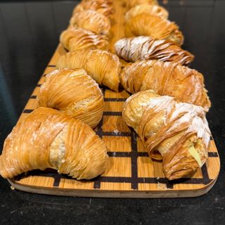 Caja de crujientitos rellenos de limón (12 uds.)