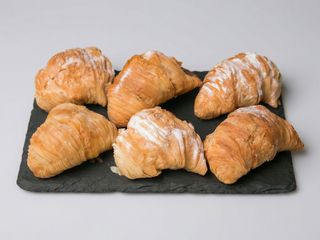 Caja de crujientitos rellenos de chocolate (12 uds.)