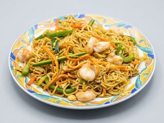 Yakisoba con Gambas