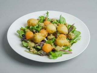 Ensalada de Perlas de Queso de Cabra