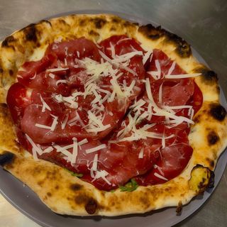 Pizza Bresaolina
