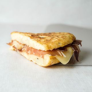 Tortilla De Jamón Serrano