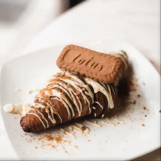 CROISSANT LOTUS