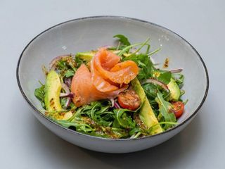 Ensalada de Salmón Ahumado