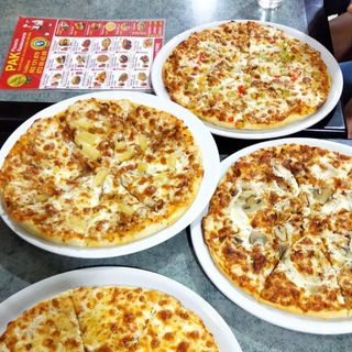 Pizza con Atún (Familiar)