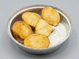 Ración De Patatas De Los Montes Con Alioli