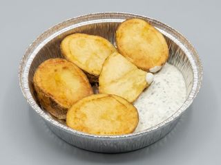 Ración De Patatas De Los Montes Con Alioli