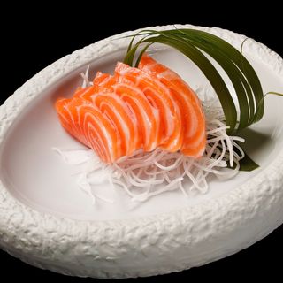 101. Sashimi de Salmón