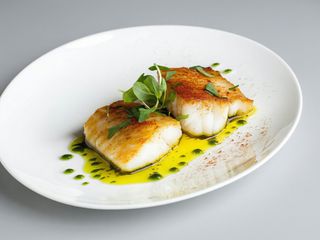 Bacalao A La Brasa Con Guarnición De Piperrada