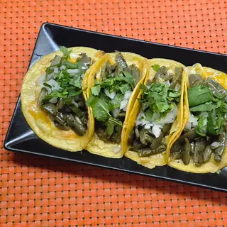 Taco De Nopal Asado Y Queso (4 uds.)