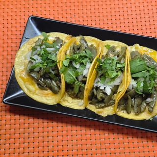 Taco De Nopal Asado Y Queso (4 uds.)