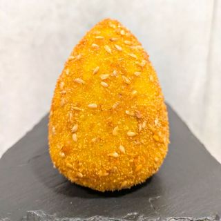 Arancino champiñones y trufa