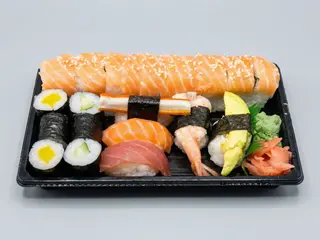 B21. Sushi 19 piezas