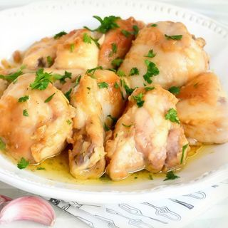 Pollo al Ajillo