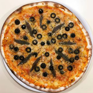 Pizza Napolitana (30 Cm.)