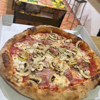 pizza capricciosa (30 cm.)