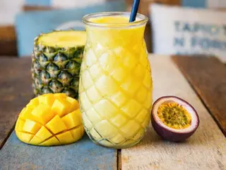Smoothie Tropical (16 oz.)