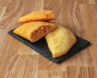 Empanada de carne desmechada