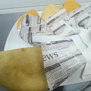Empanada de pollo con Queso Cheddar