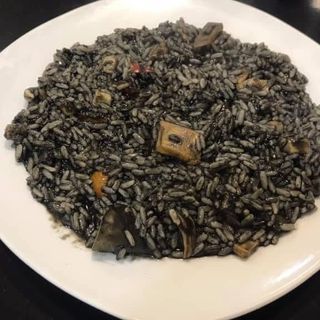 Menú sin postre con pan y patatas