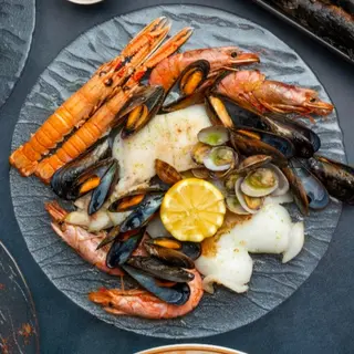 Menú Mediodía (Disponible De Lunes A Viernes)