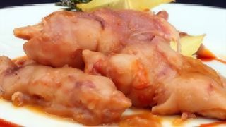 Manitas Con Salsa De Almendras