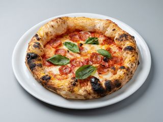 Pizza pepperoni con parmesano (individual)