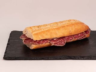 Bocata Entero De Longaniza