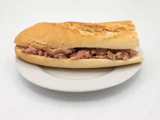 Medio Bocata De Atún