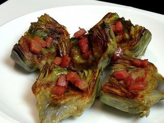 Alcachofas con jamón