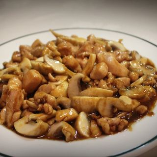 pollo con champiñones