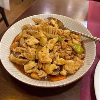 Pollo con Almendras