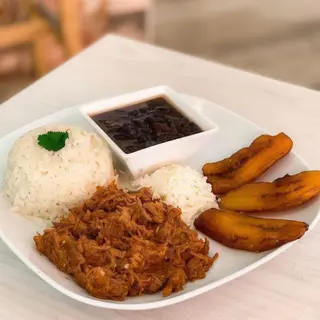 PABELLON CRIOLLO