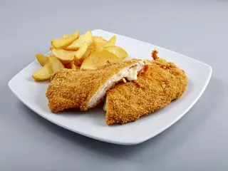 Milanesas de Pollo con Patatas Fritas