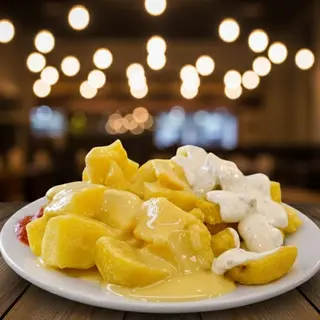 Patatas braviolis caseras