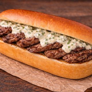 Bocadillo de Bistec al Roquefort