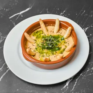 Hummus de garbanzos con picos