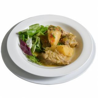 Costilla de Ternera Guisada con Yuca