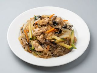 Fideos Chinos Salteados Con Carne