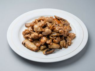 Pollo Con Champiñones