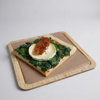 Pizza Espinaca Y Queso De Cabra