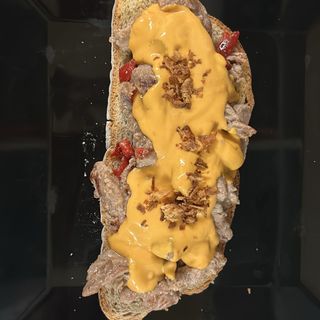 Tosta De Solomillo Al Cheddar