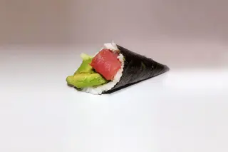 48.Temaki De Atún(1 Ud.)