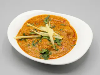 Rogan Josh Pollo, Chicken