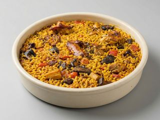 Paella De Mariscos Y Setas (Para 2 Personas)