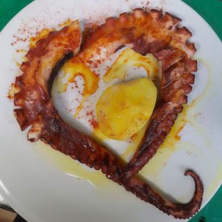 Pulpo A La Brasa