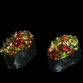 Gunkan Sushi De Atún