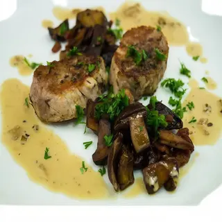 Solomillo con salsa boletus